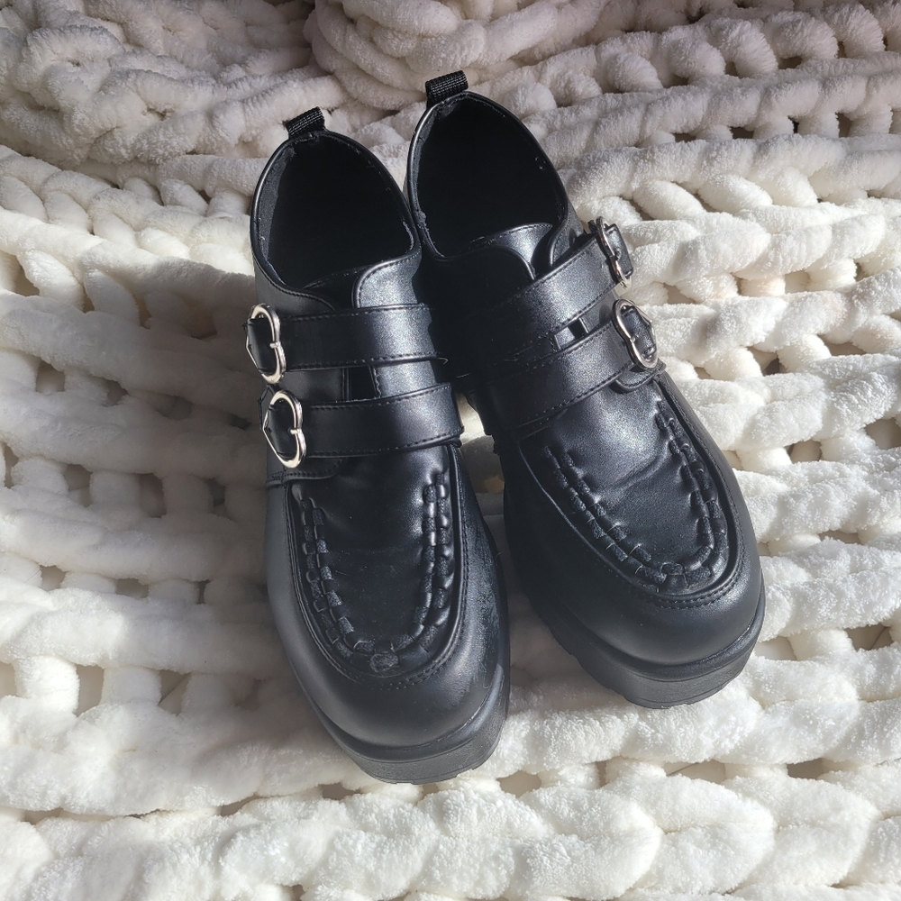 Koi Platform Shoes, heart buckles size 7